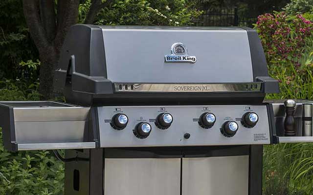 Broil King Sovereign™ mobile hero